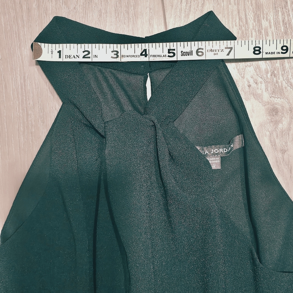 Julia Jordan Hunter Green Crossed Neck Keyhole Halter Jumpsuit - Picture 9 of 12